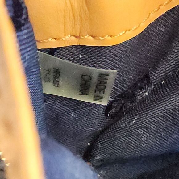 Tory Burch Robinson Wristlet Wallet - Picture 7 of 7